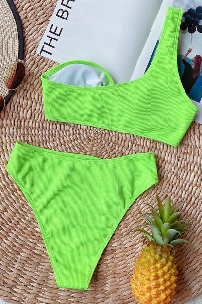 Bikini con Copa Un Hombro Cintura Alta