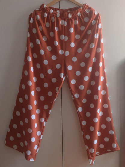 Conjunto Polka Dot de Camisa y Pantalón