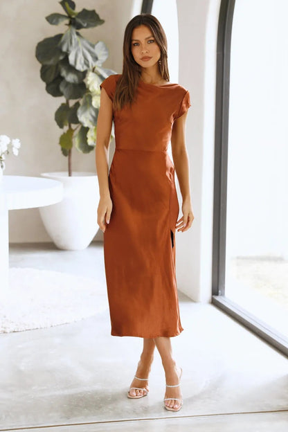 Vestido Midi Elegancia Etérea